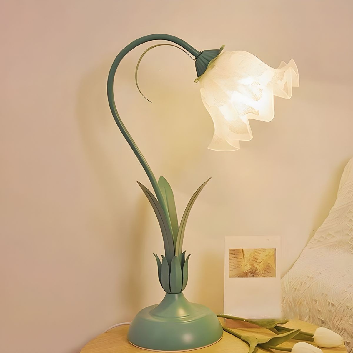 Nordic Lily Flower Tafellamp HL83