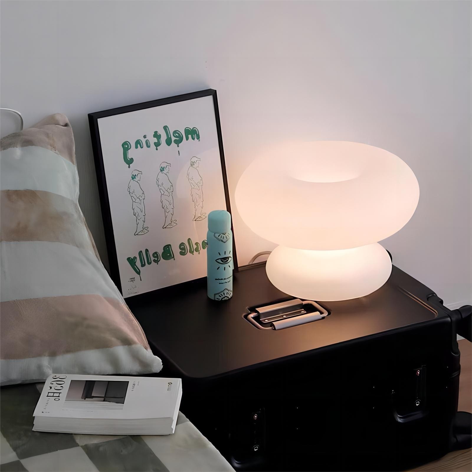 Wit glazen paddenstoel donut Bauhaus tafellamp HL102