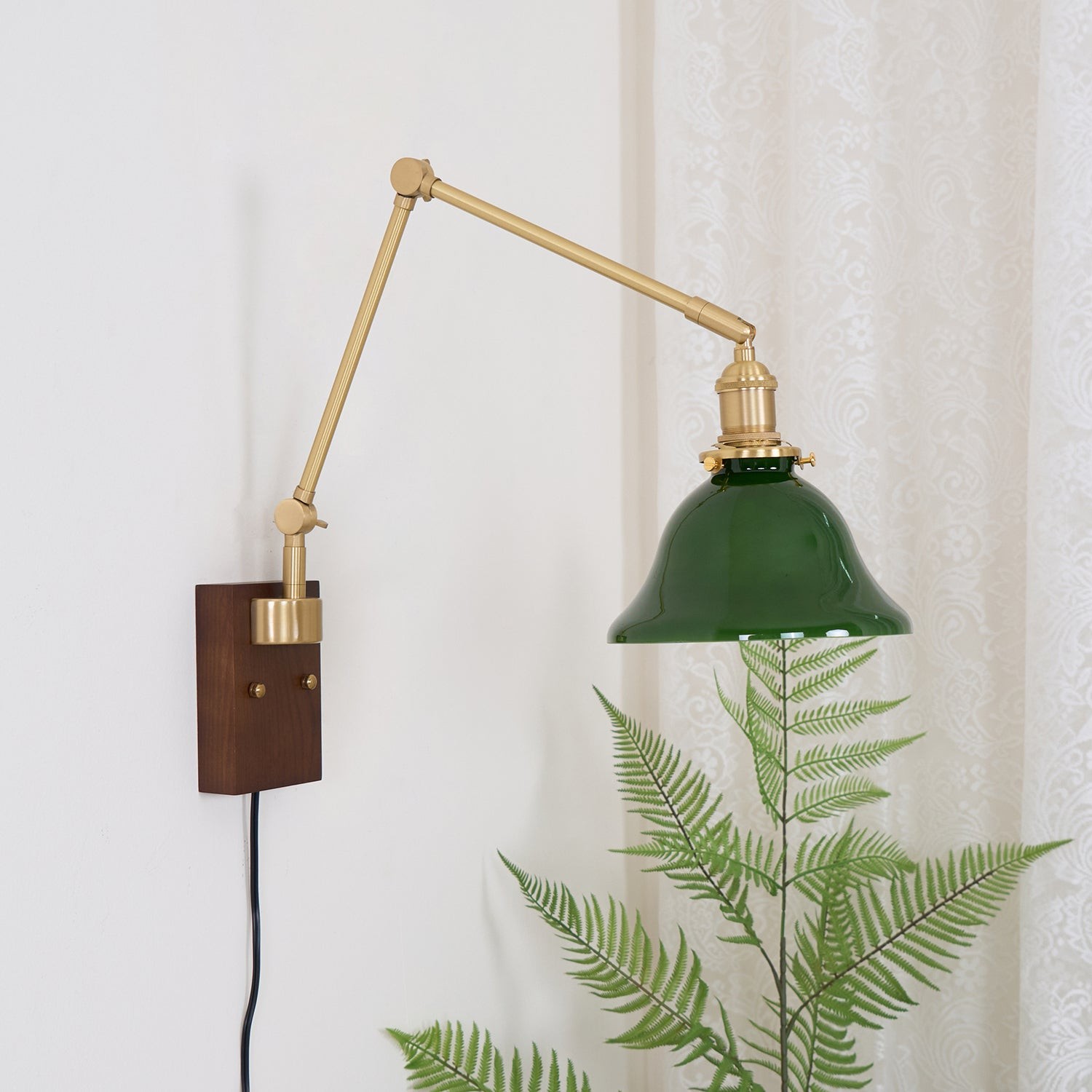 Banker Swing Arm Plug In Wandlamp HL369