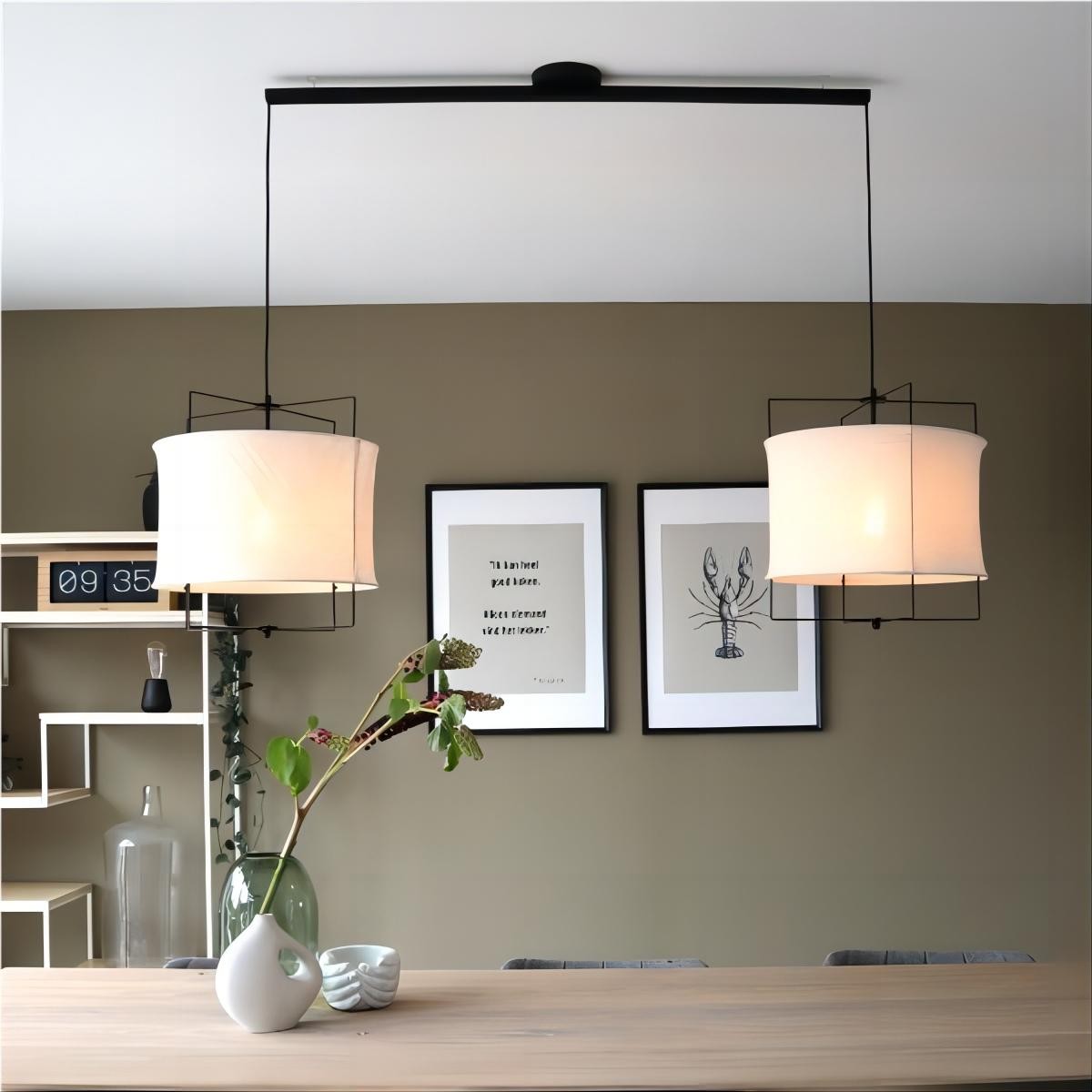 Zwenkarm enkel ophangsysteem voor een hanglamp HL202