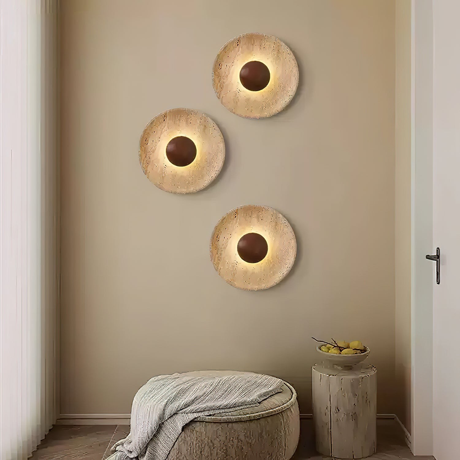Middeleeuwse gele travertijnhouten wandlamp HL975