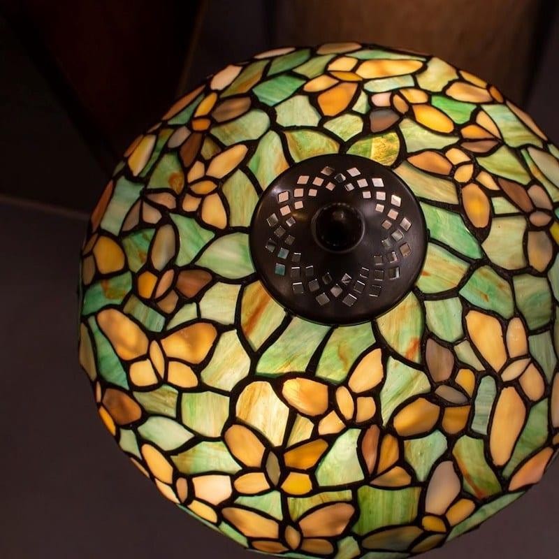 TF Sorenia Tafellamp - Warme lamp in glas-in-loodstijl met bloemenmotief voor woonkamer of slaapkamer HL2087
