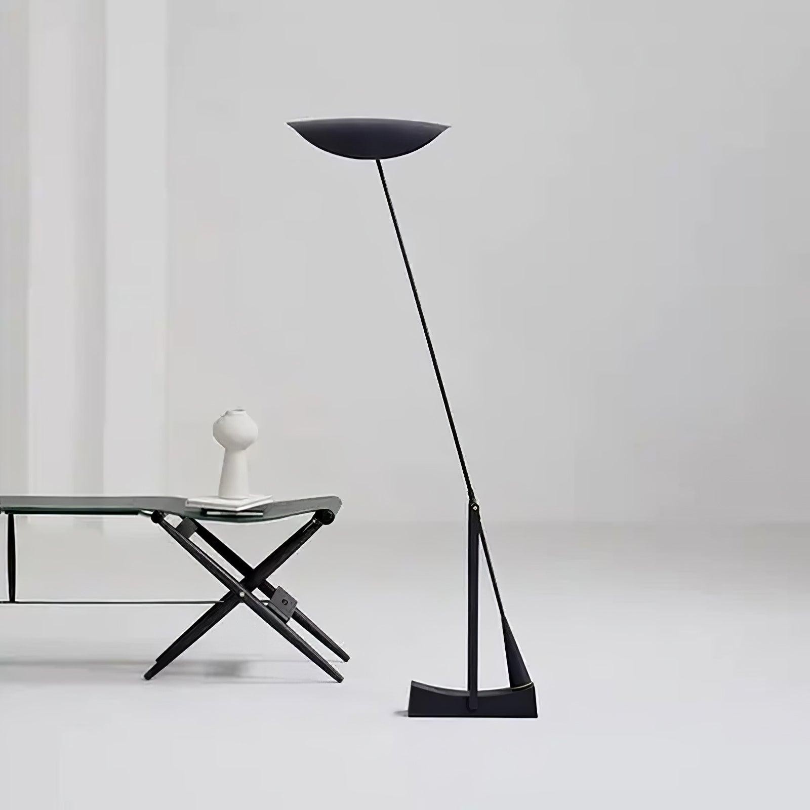 Nordic Creative Inclined Metalen Vloerlamp HL823