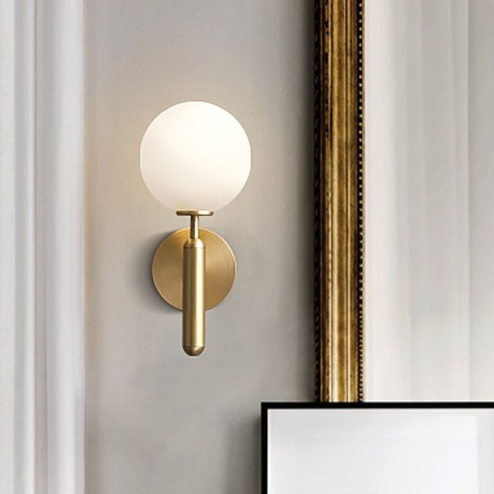 Moderne metalen wandlamp met melkachtige gloed HL3344