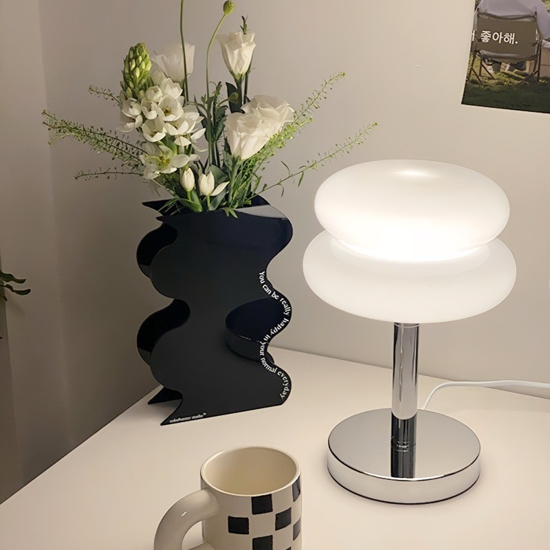 Bauhaus Dubbele Glazen Tafellamp - Sculpturale Gelaagde Nachtlamp voor Slaapkamer en Bureau HL22