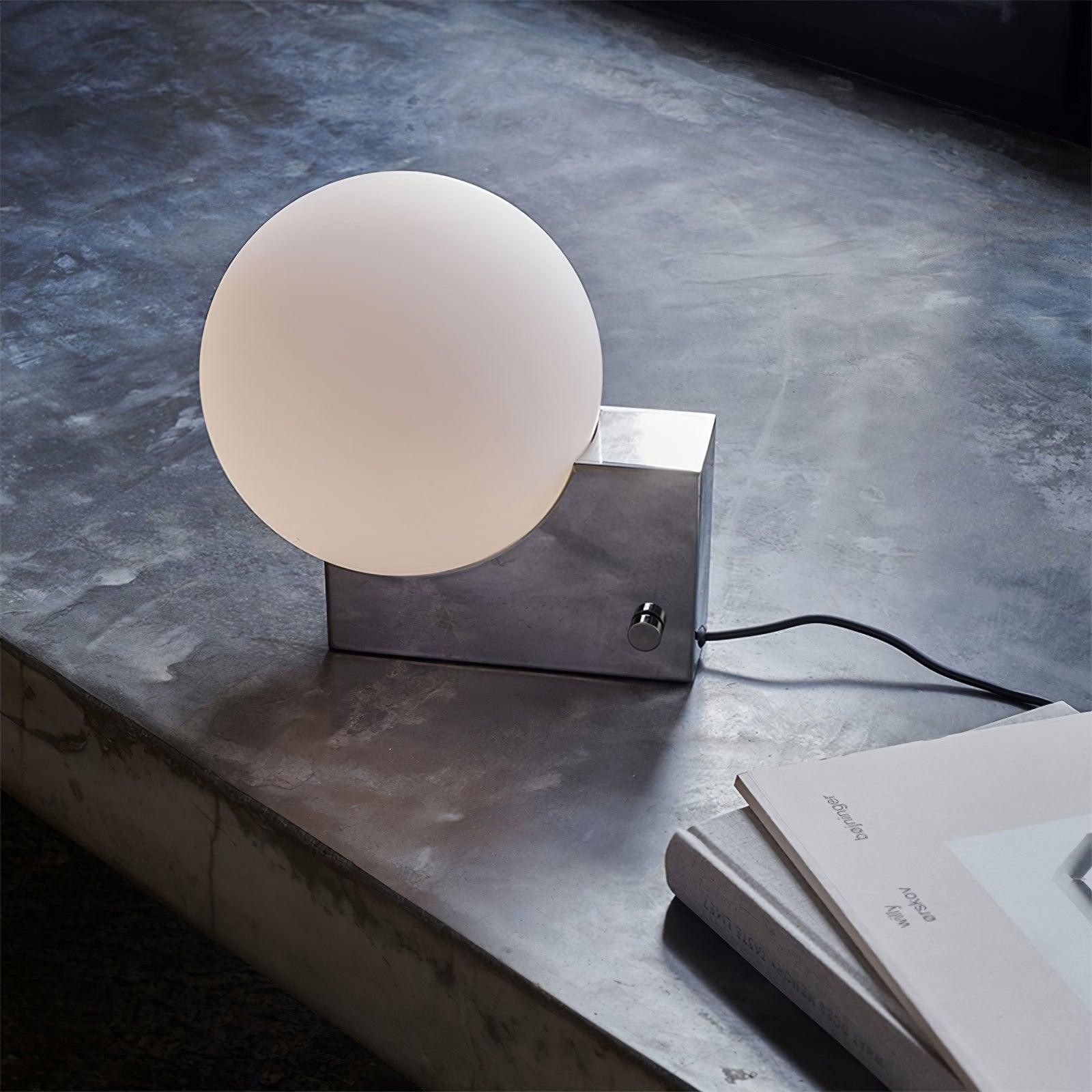 Geometrische lampenvoet glazen bol tafellamp HL523