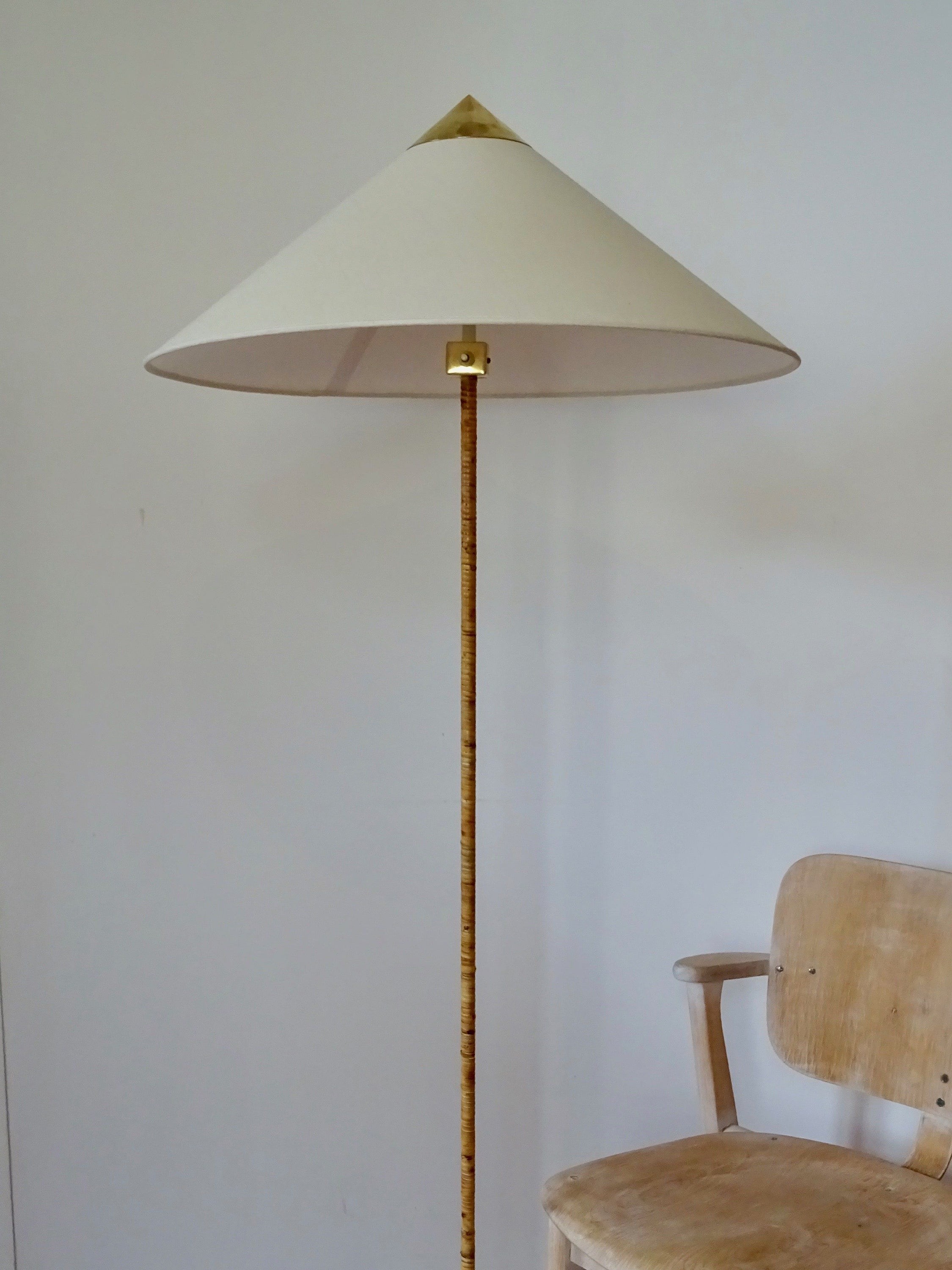 Chinese Hoed Staande Lamp HL1142