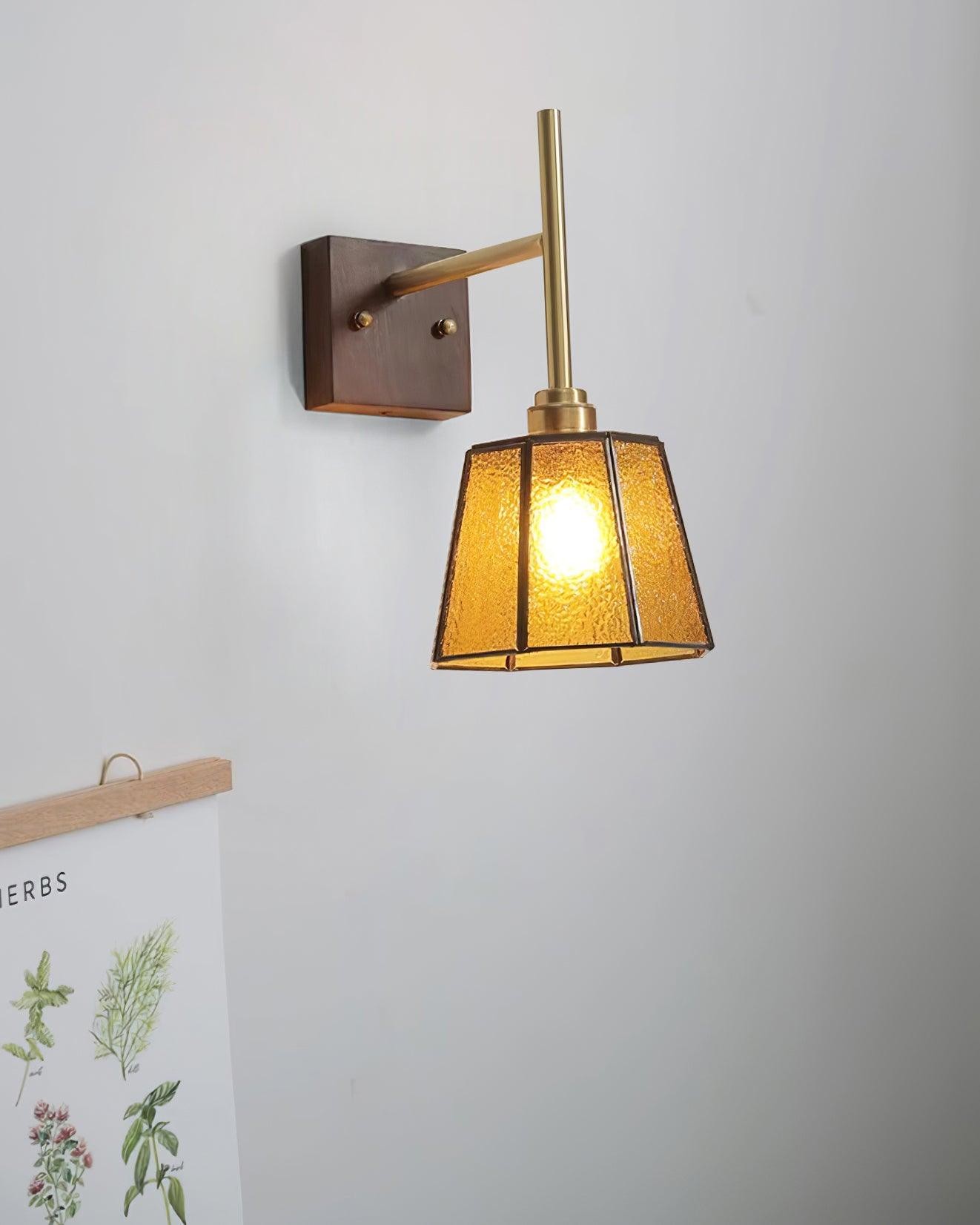 Vintage messing walnoot wandlamp HL843