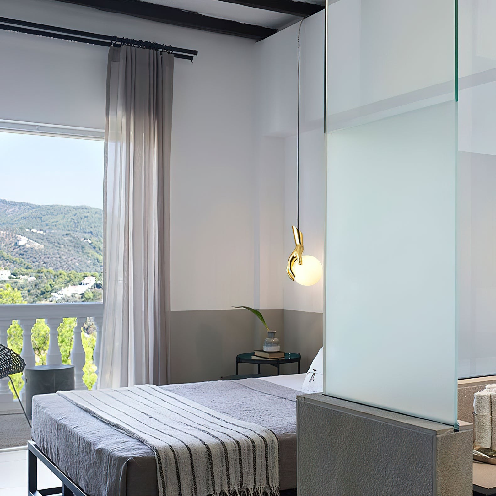 Hanglamp met bolvormige hand en hand HL3004