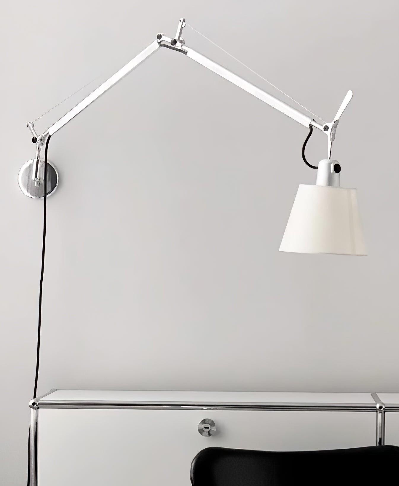 Moderne metalen wandlamp met emmerdesign en wip HL1109