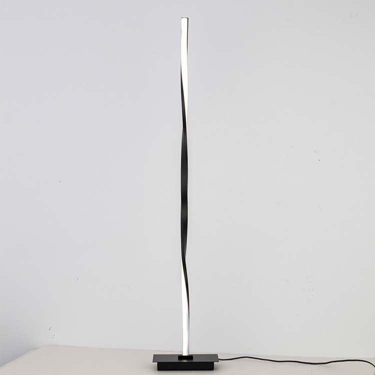 Moderne gedraaide staande mastlamp HL148