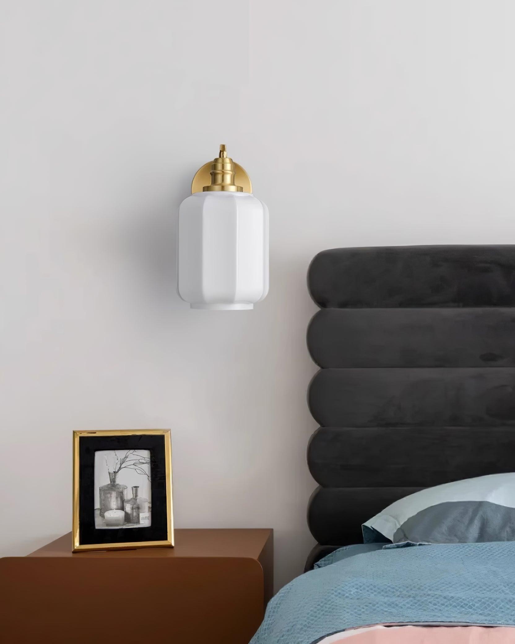 Retro wandlamp van messing en glas HL546