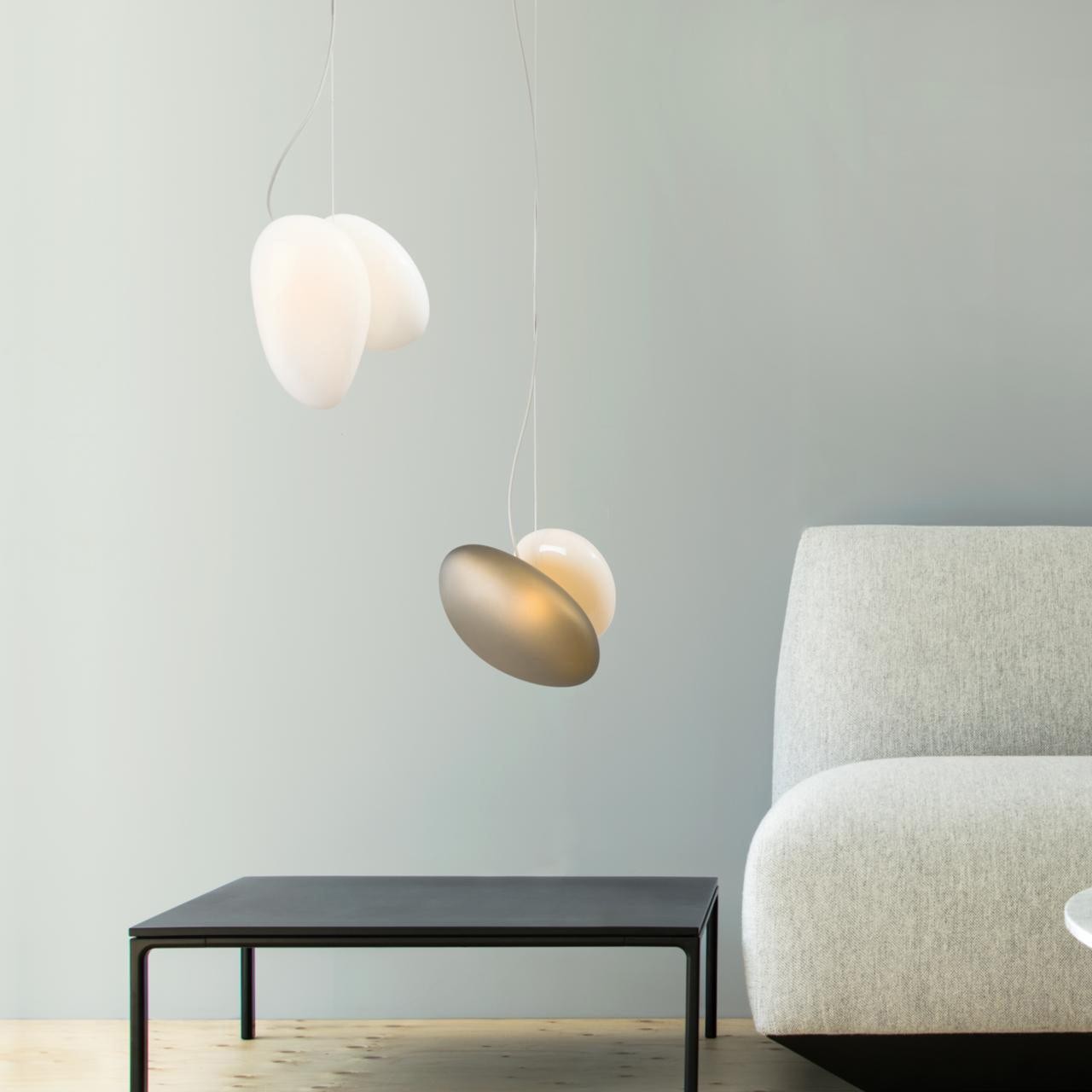 Doorschijnende hanglamp van matglas HL867