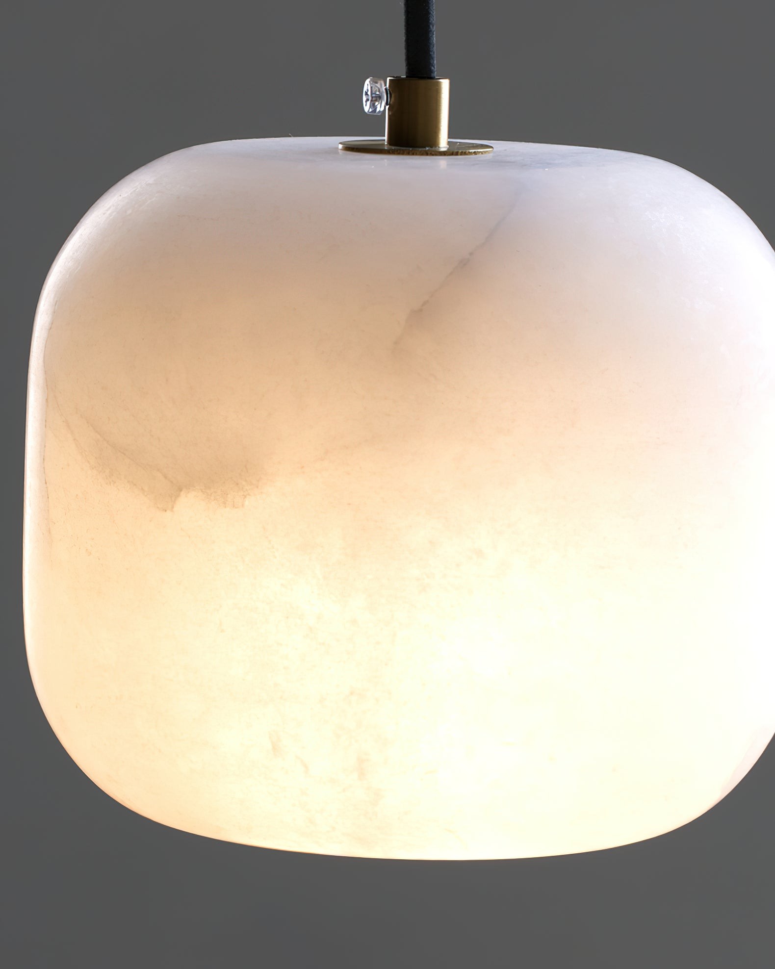 Alabaster hanglamp voor naast het bed HL2976