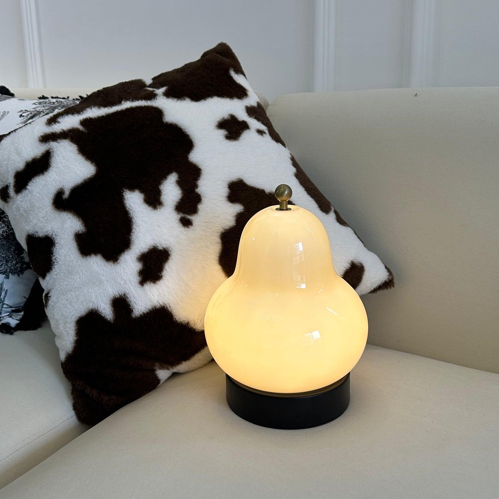 Schattige peervormige tafellamp HL629