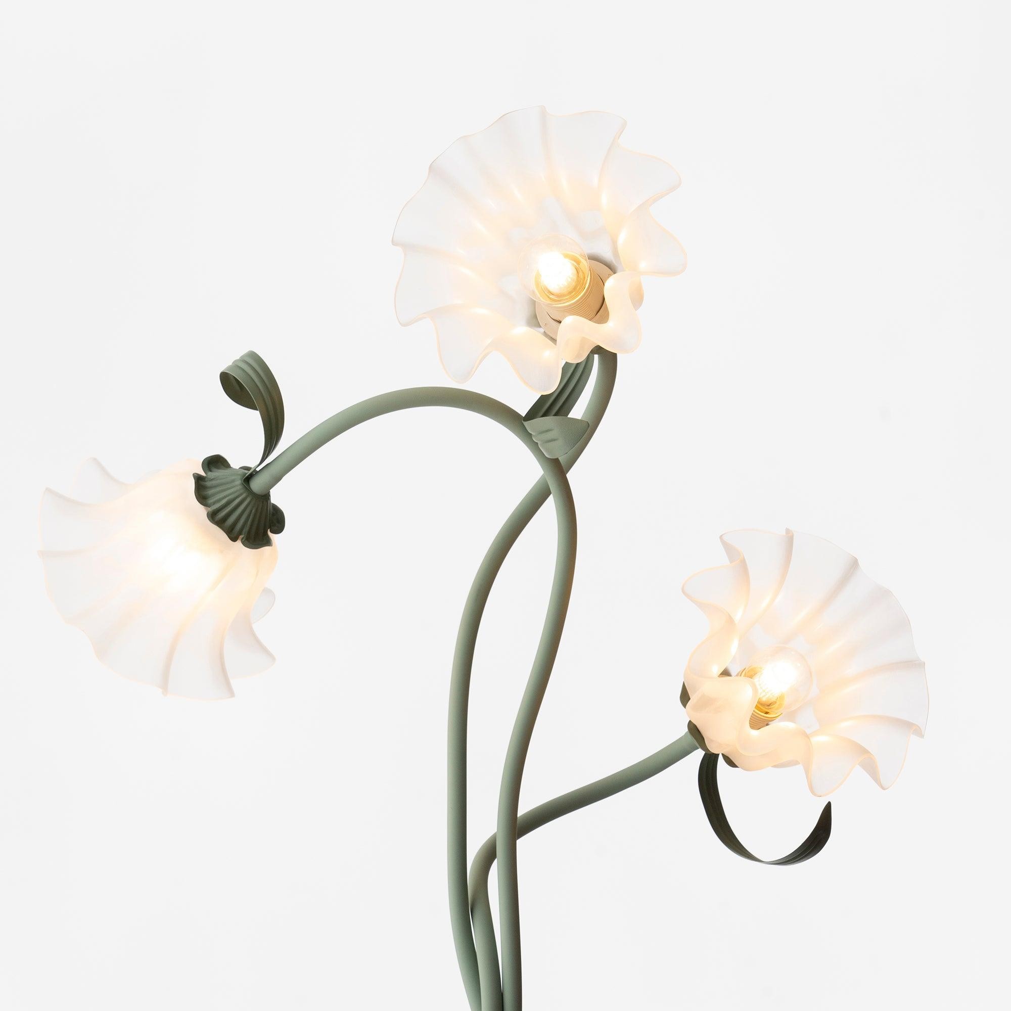 Creatieve multi-kops wikkelbloemvormige vloerlamp HL403