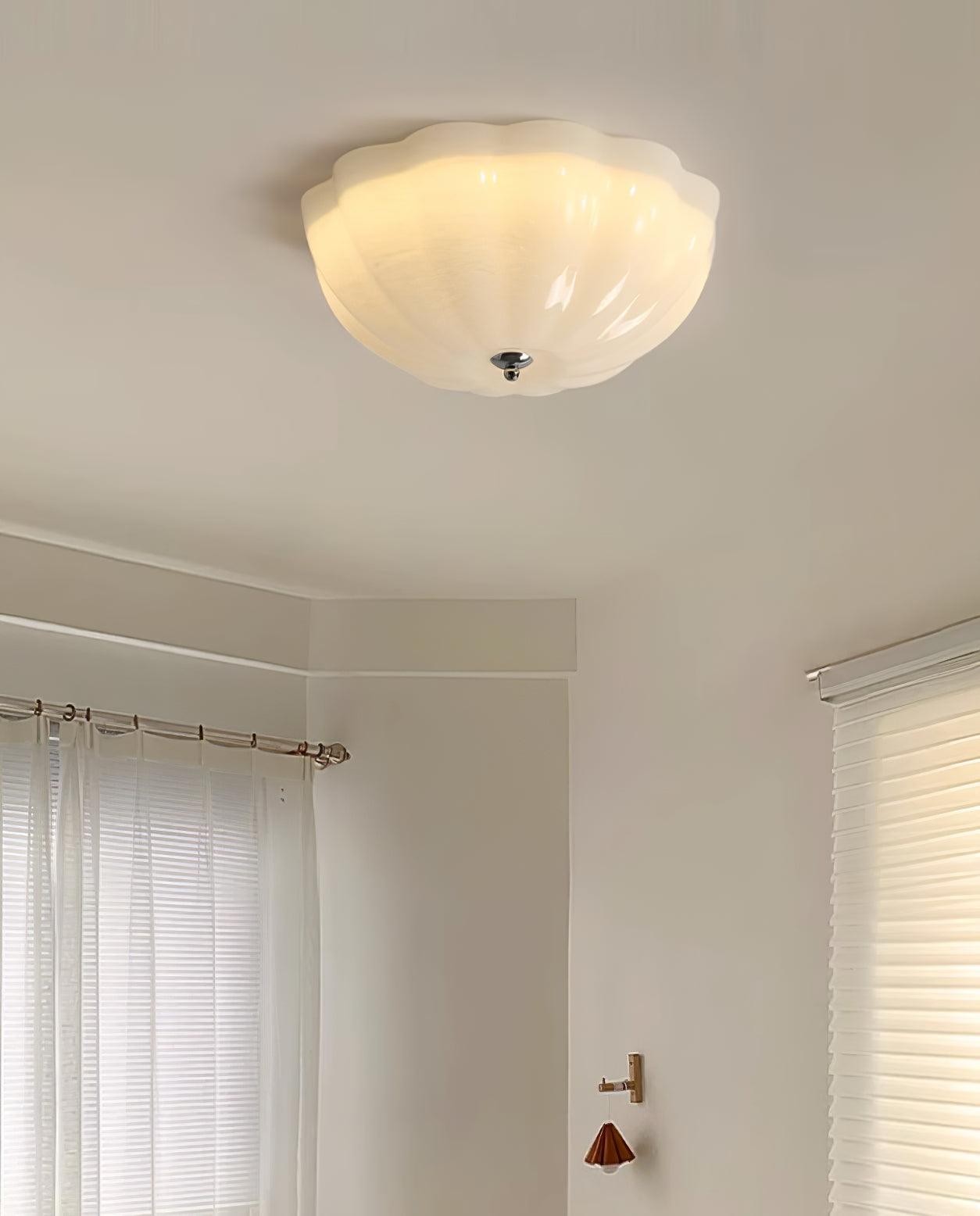 Geleivormige glazen plafondlamp HL556