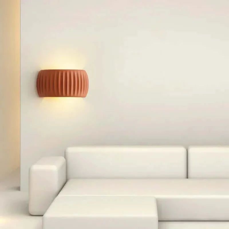 Moderne art deco hars geribbelde wandkandelaar HL225