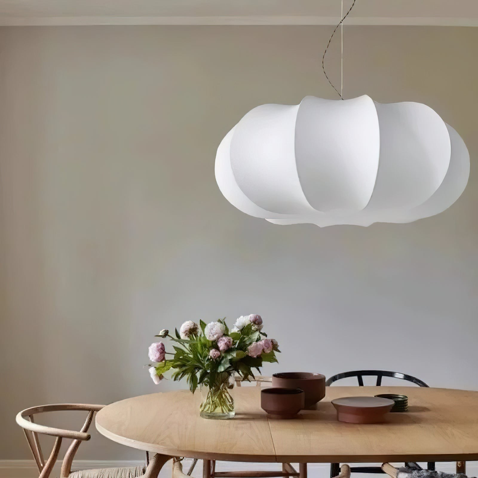 Moderne creatieve platte ronde zijden hanglamp HL660