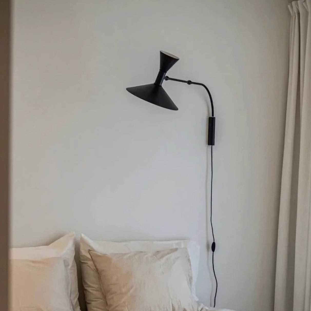 Marseille zwenkarm wandlamp met stekker HL3276