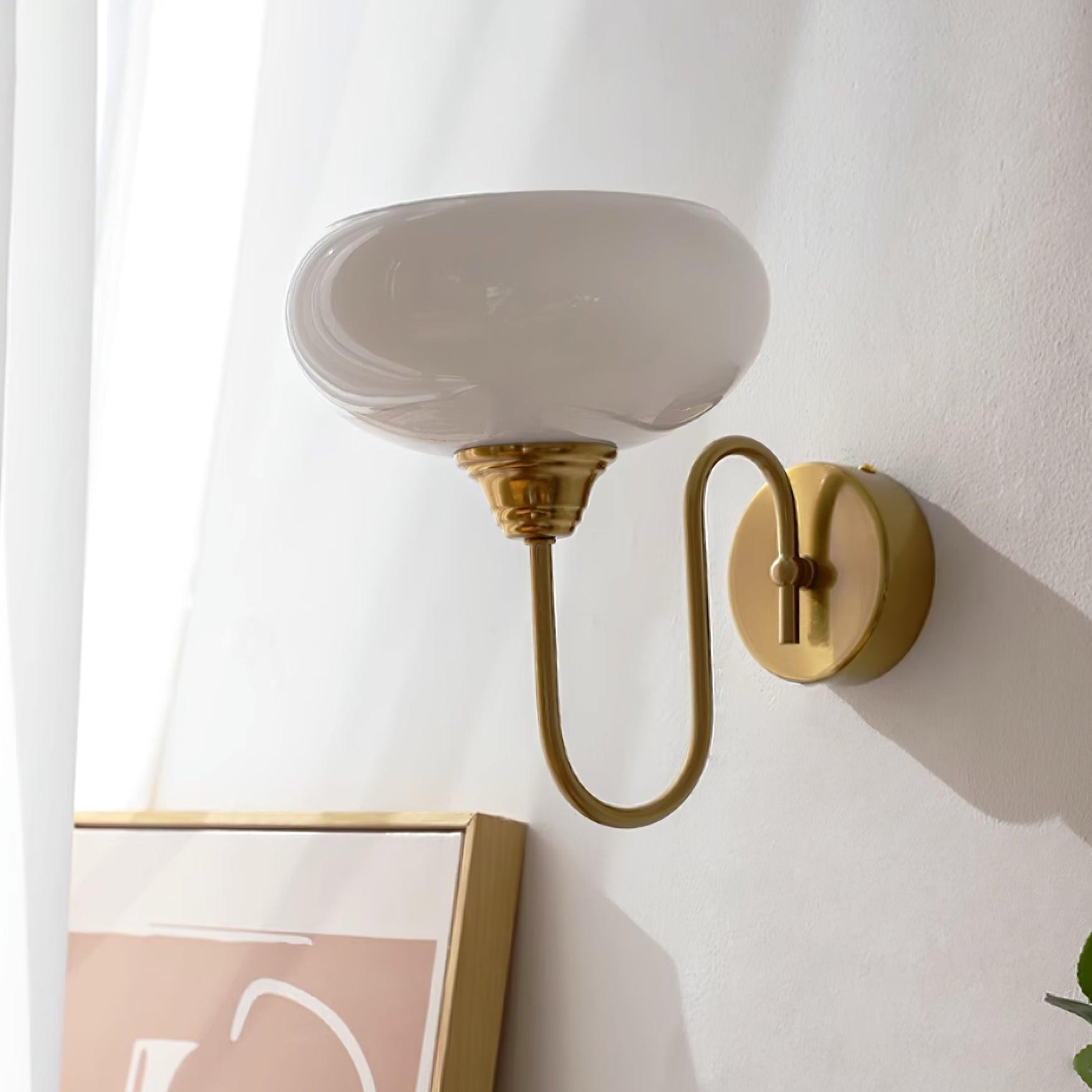 Bauhaus Wind Cream Glazen Kap Metalen Gebogen Paal Wandlamp HL958