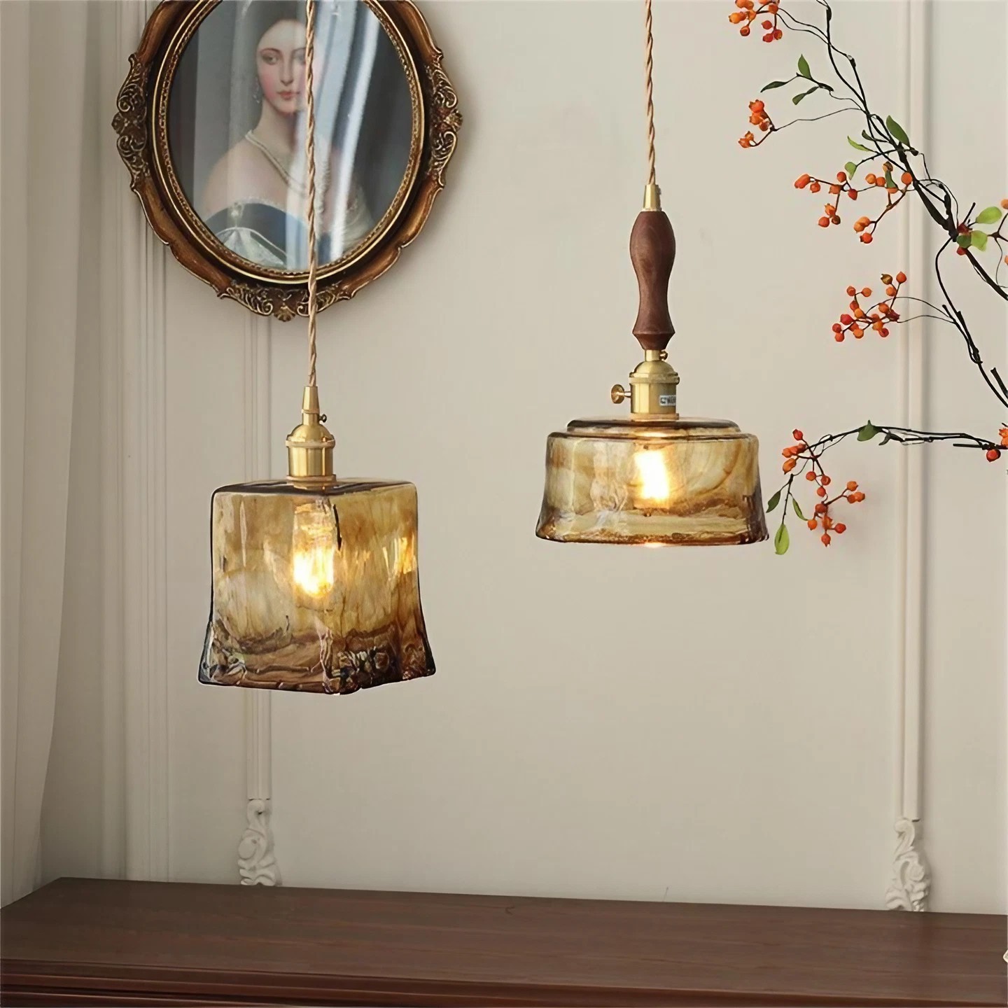 Retro handgemaakte onregelmatige amberkleurige glazen hanglamp HL64