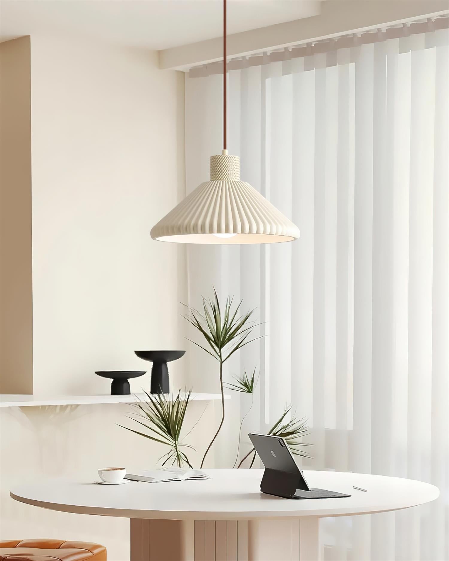Crèmekleurige kegelvormige gestreepte hanglamp HL723