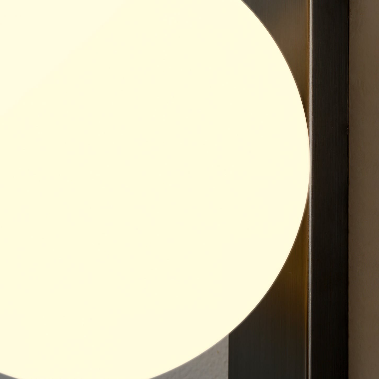 Circ 3720 Wandlamp HL1177