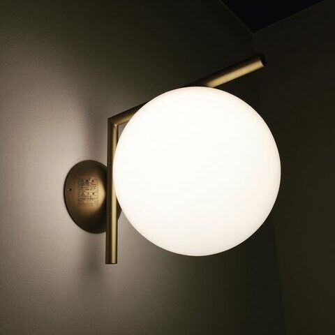 Iscalia Glazen Bal Wandlamp