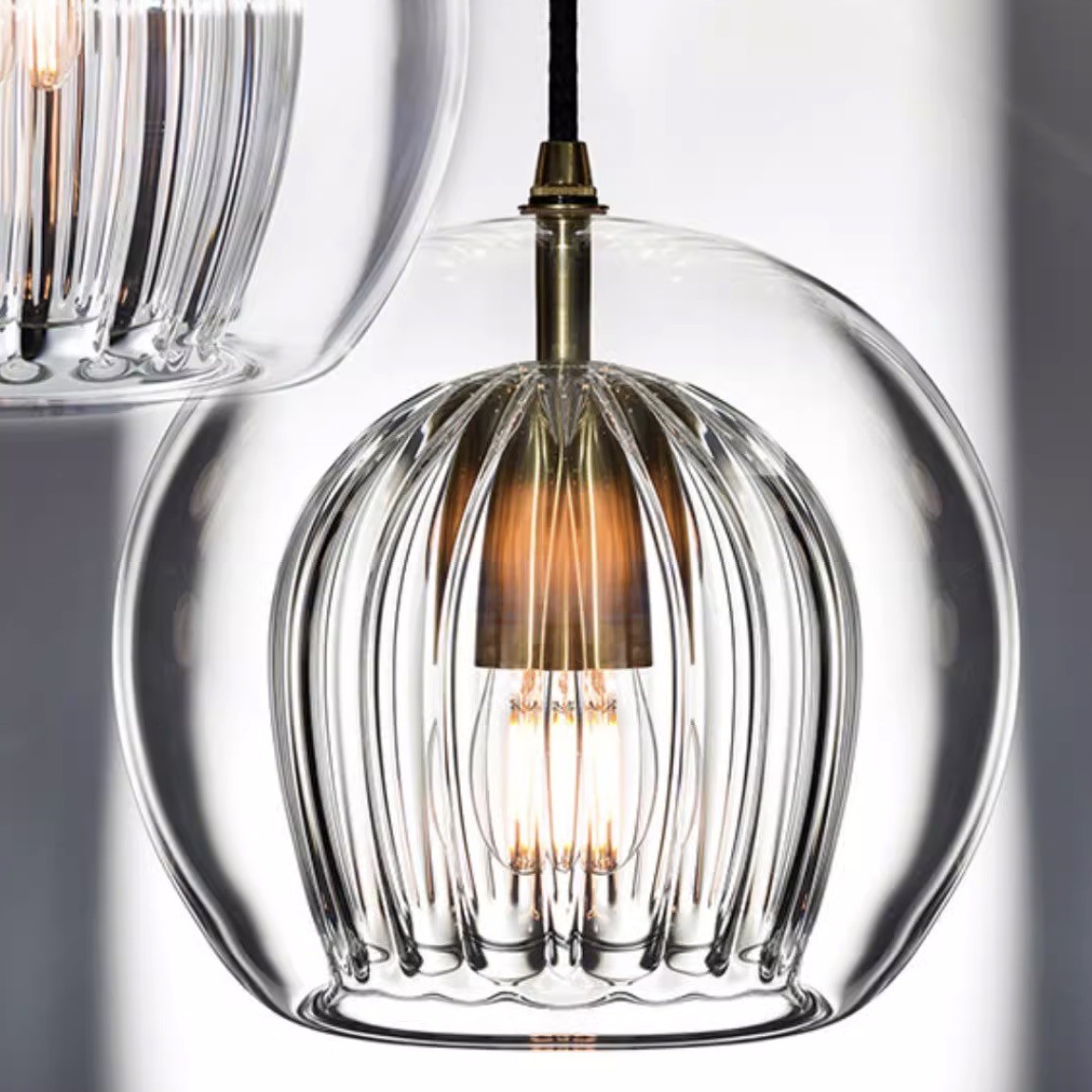 Moderne geplooide glazen hanglamp HL954