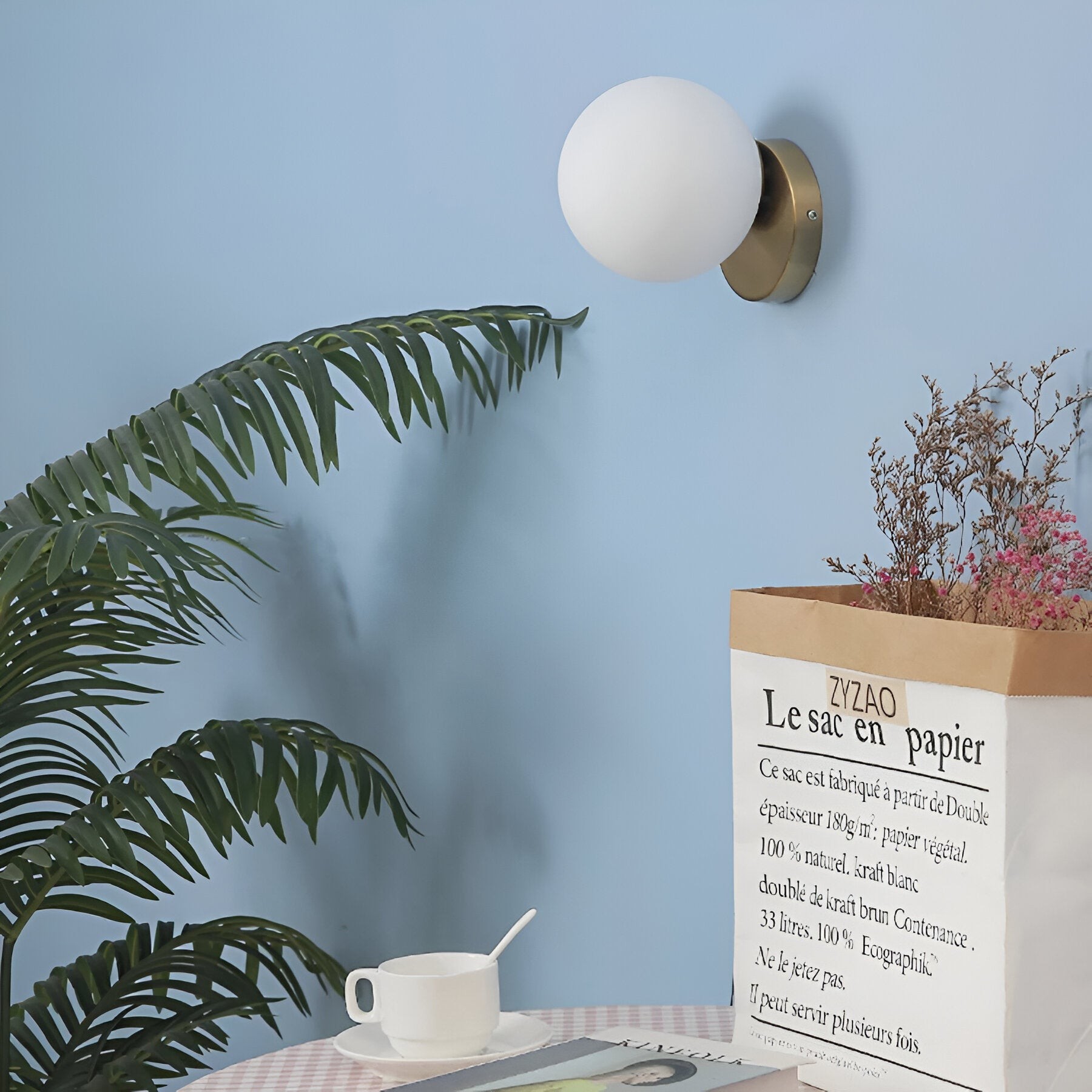 Arianne Nordic wandlamp met glazen kap HL3514
