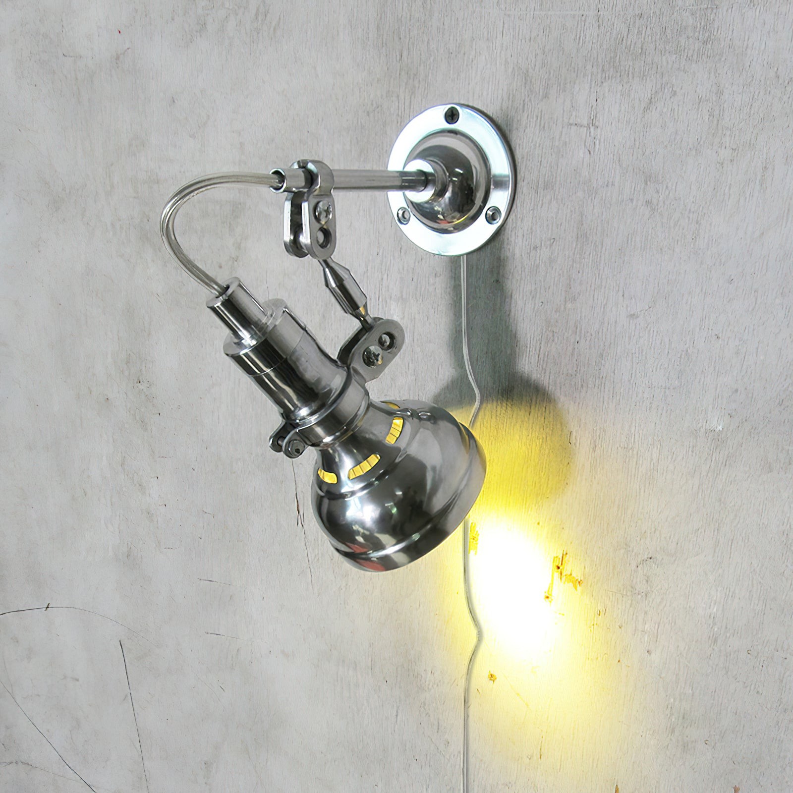 Ralph Rocker Arm Plug-in Wandlamp HL3042