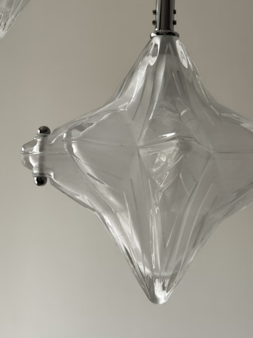 Art Deco Astris Star Kroonluchter - Decoratief armatuur van gematteerd glas voor eetkamer HL1791