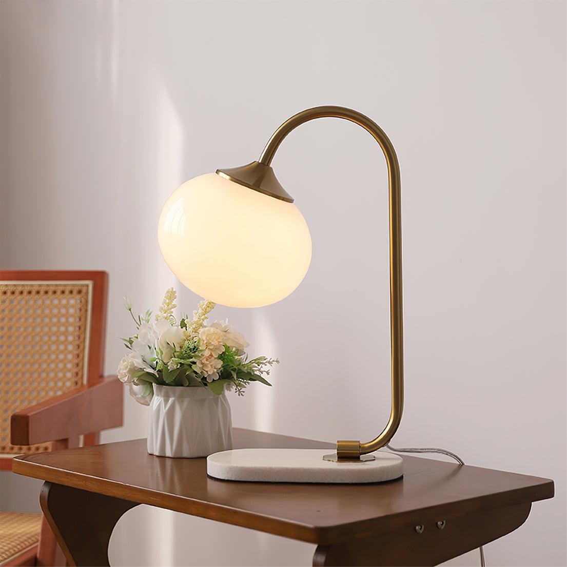 Scandinavische crèmekleurige bal tafellamp voor woonkamer HL597