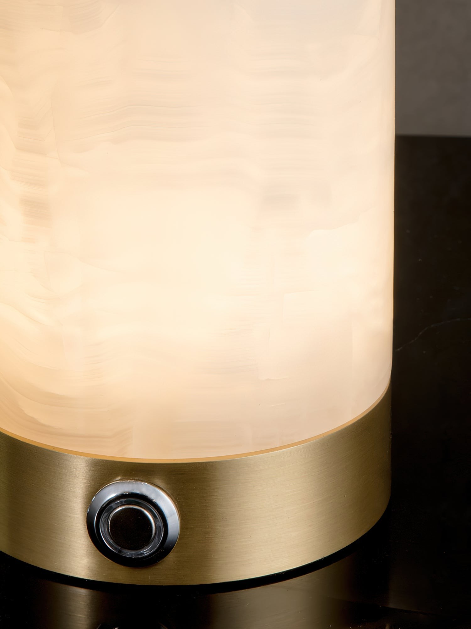 Totem alabaster tafellamp (ingebouwde batterij) HL3052