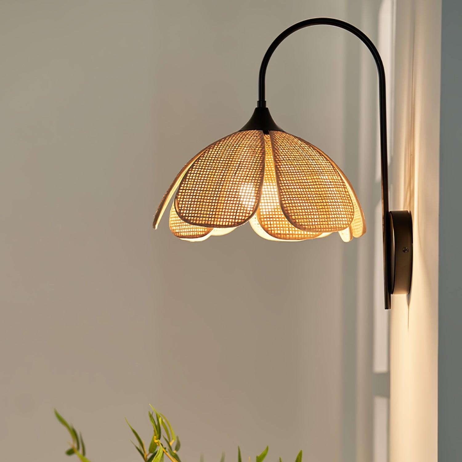 Rotan Bloemblaadje Wandlamp HL795