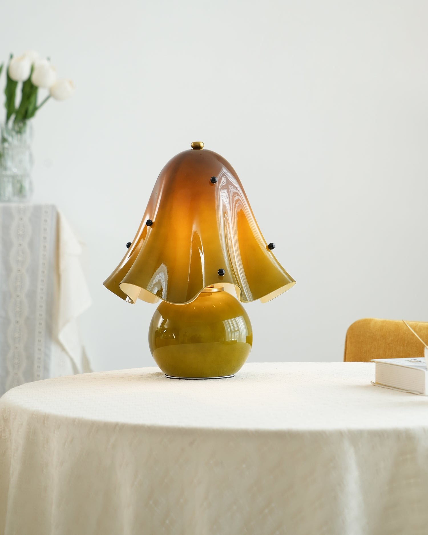 Bellina Decoratieve Tafellamp - Sculpturale Klokvormige Bloemvorm HL1644