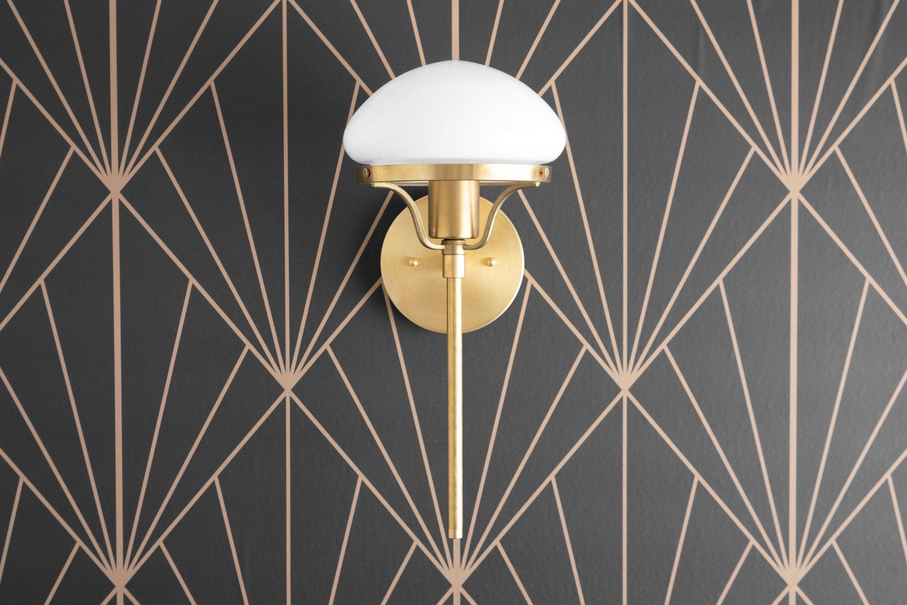 Ornato Luxe moderne Art Deco wandlamp - opaal glazen bollamp - messing of zwart HL1712