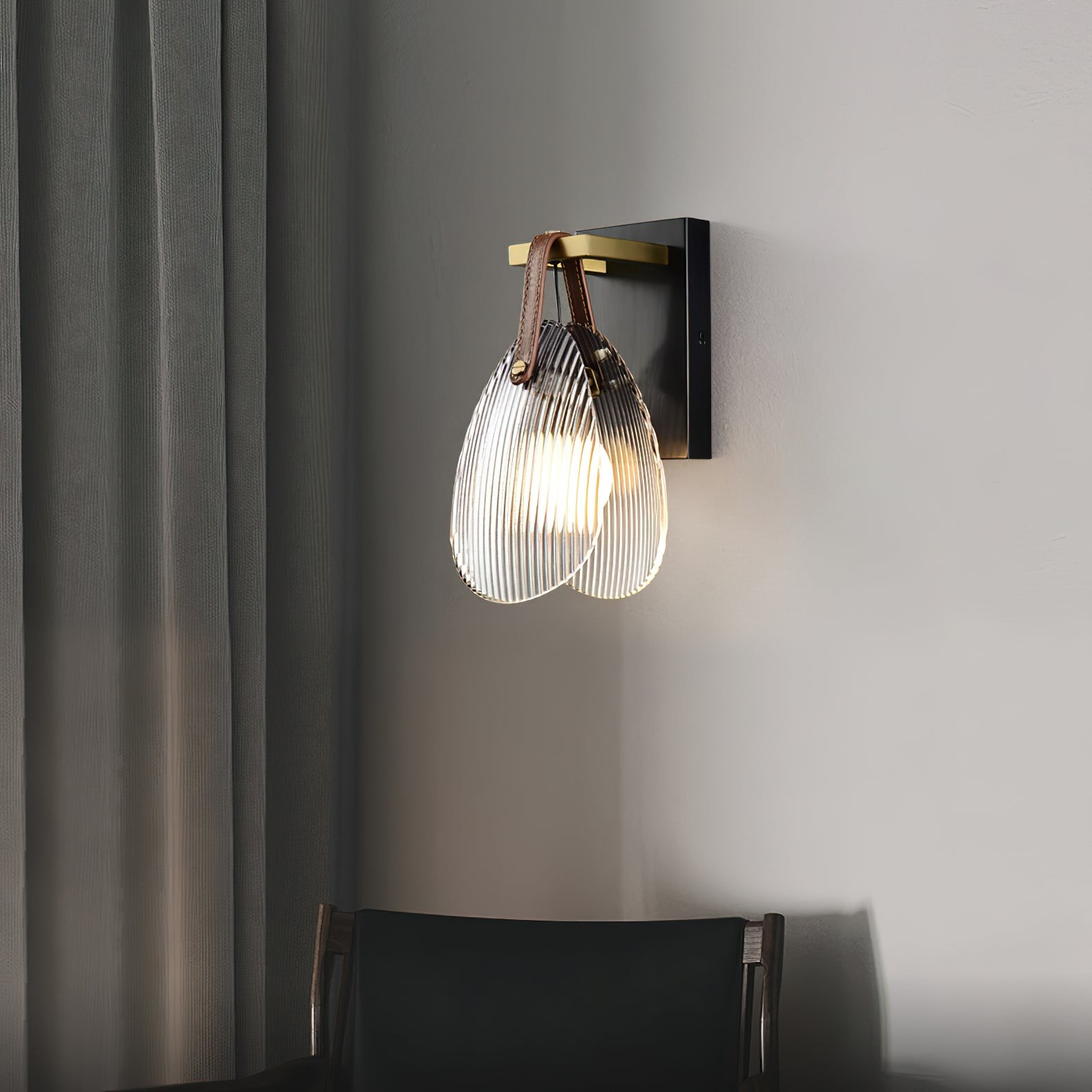 Schelpvormige glazen wandlamp HL3016