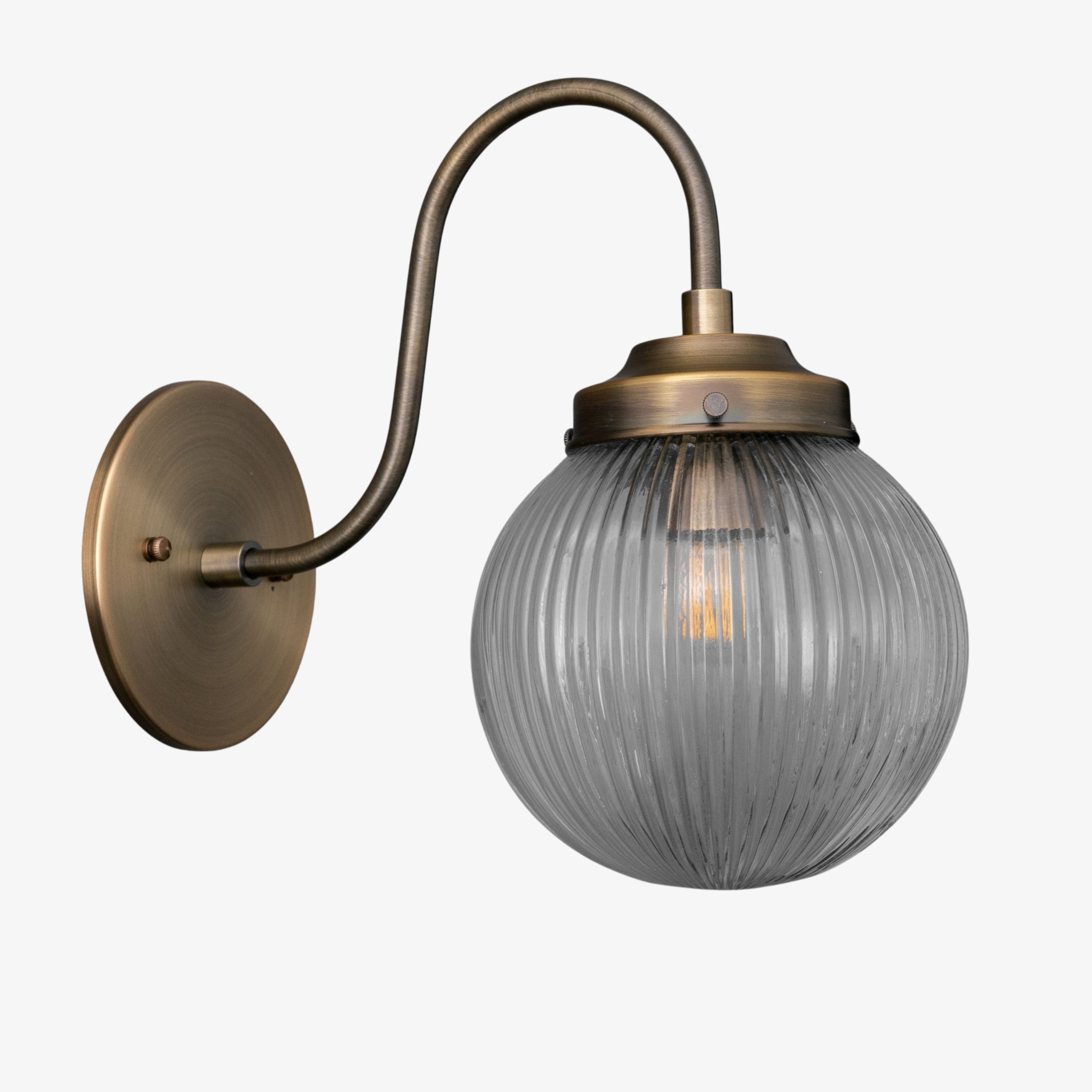 Glorica glazen wandlamp van verouderd messing - geribbelde glazen kap industriële stijl verlichting HL1772