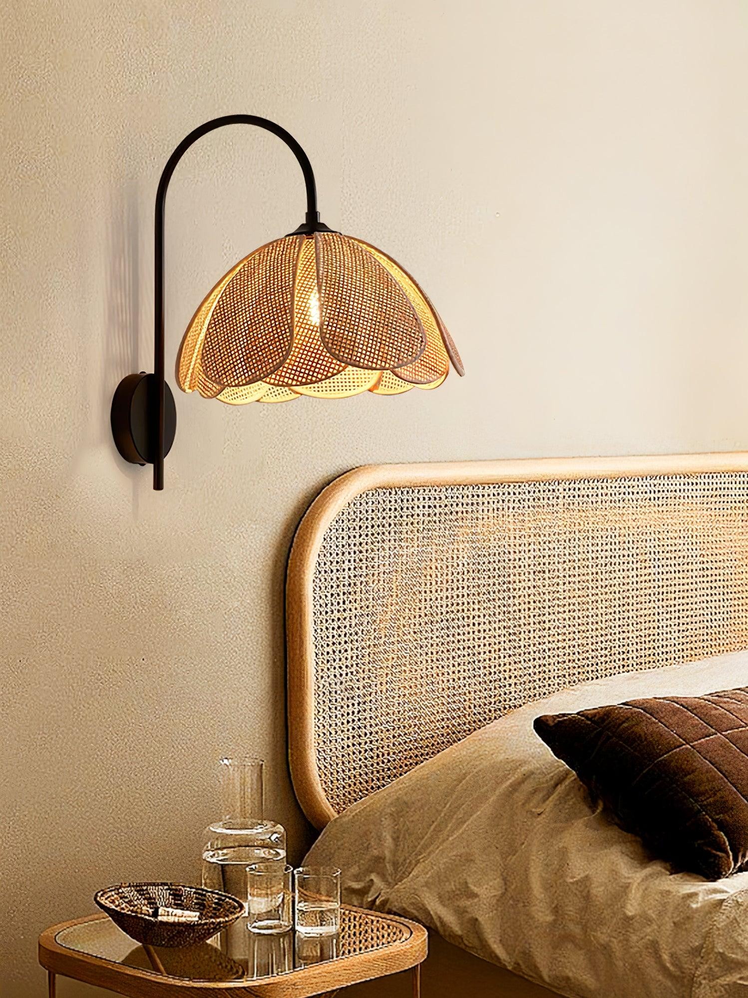Rotan Bloemblaadje Wandlamp HL795
