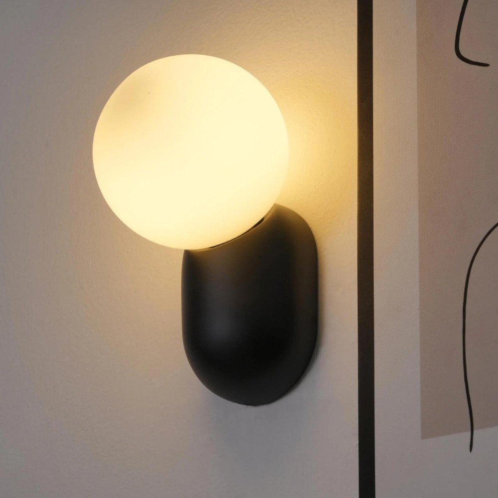 Luma Nordic glazen bolvormige wandlamp HL3337