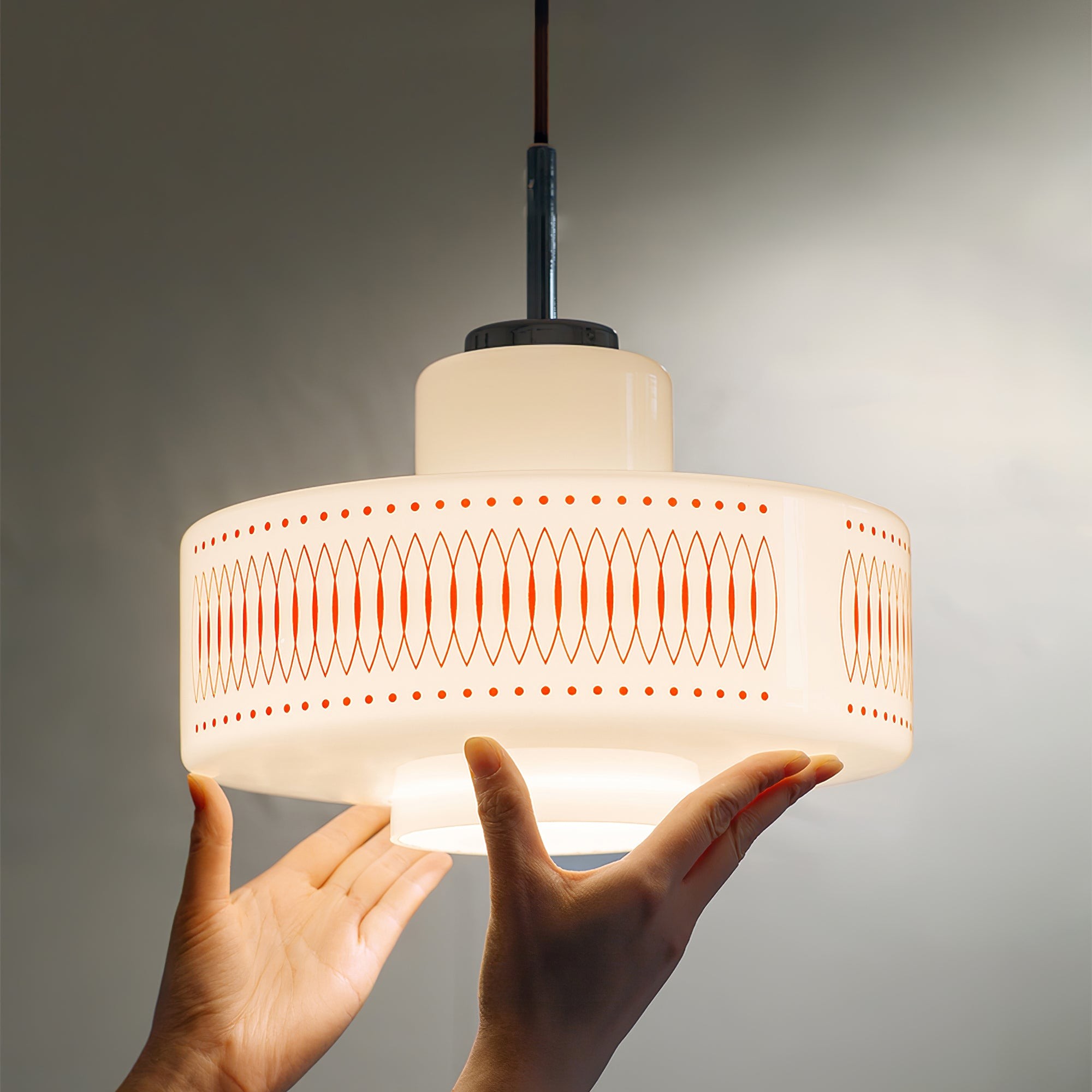 Moderne glazen hanglamp in de vorm van een kalebas HL354