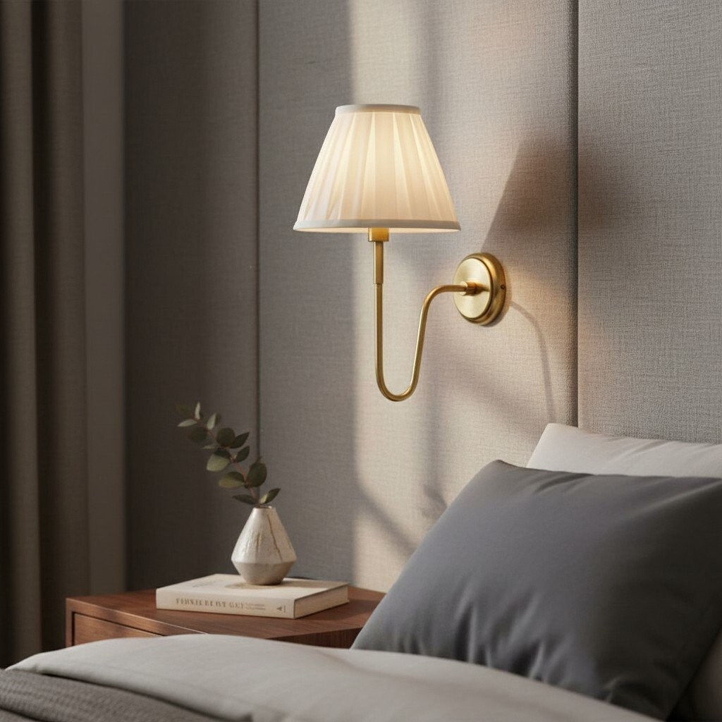 Ivoralux Wandlamp met taps toelopende stoffen kap - Moderne klassieke wandlamp met gebogen arm voor gangen of slaapkamers HL2143
