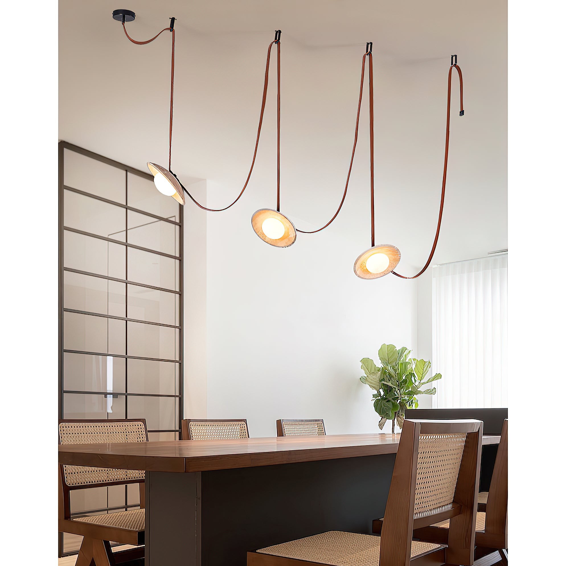 Hanglamp van leer met Light Rail-design HL3241