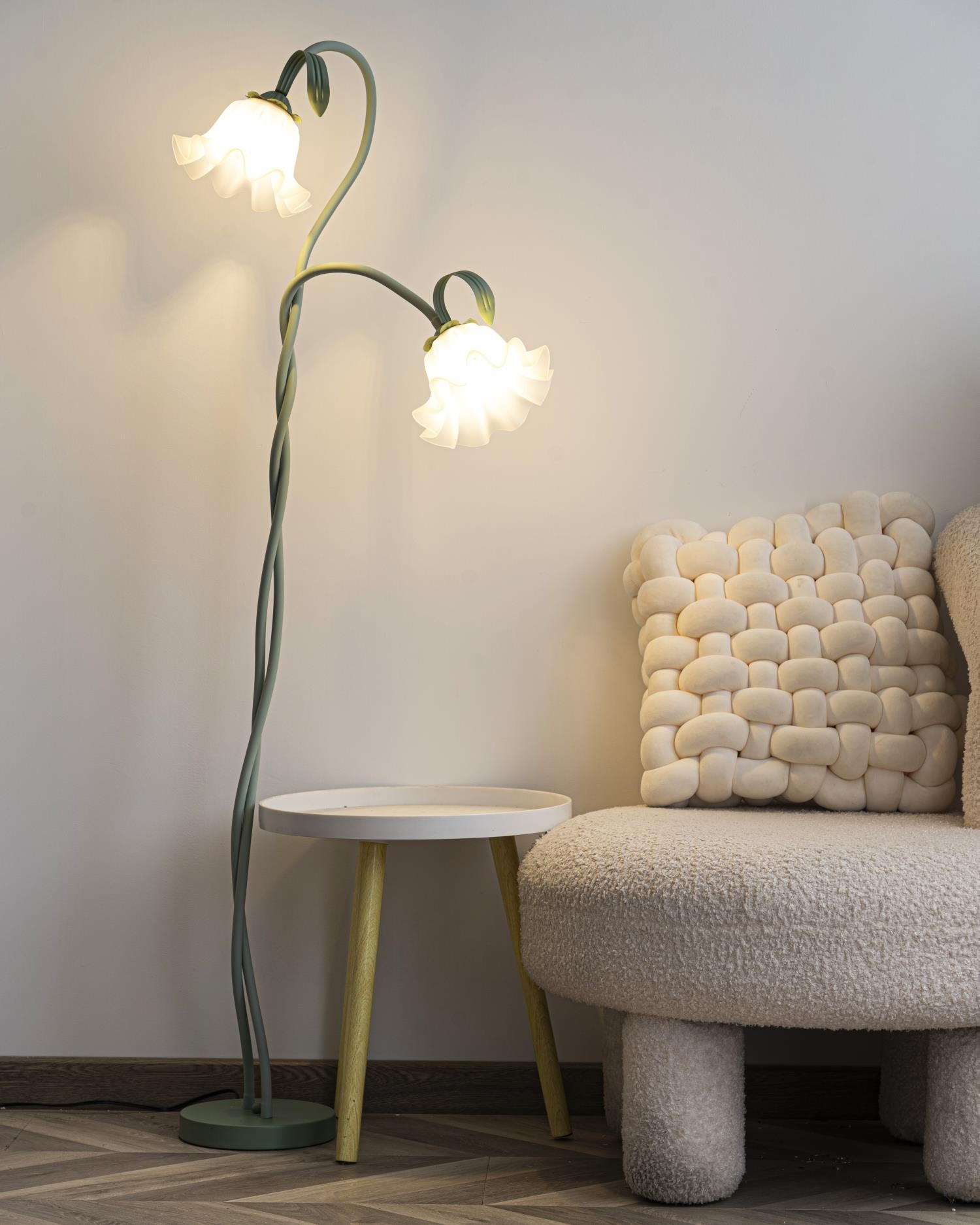 Creatieve multi-kops wikkelbloemvormige vloerlamp HL403