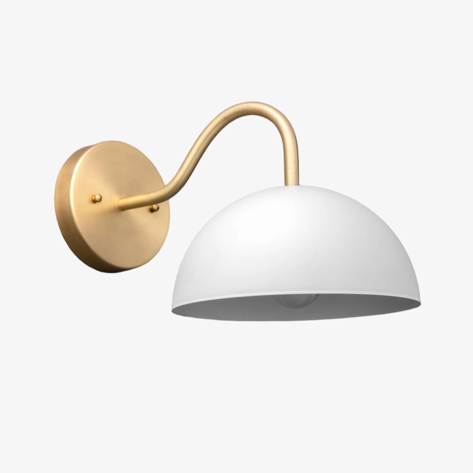 Curva Metalen Industriële Wandlamp - Gebogen Messing Arm - Gehamerde Koepellamp HL1770