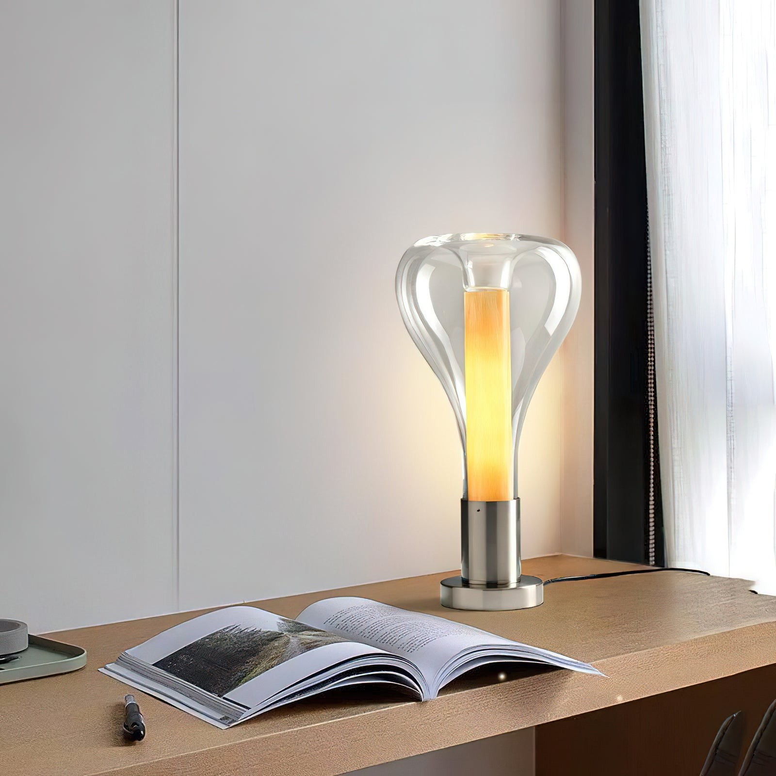 Beker tafellamp HL1170