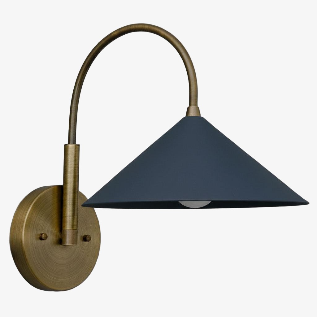 Curva Metalen Vintage Wandlamp - Elegante Kegelvormige Kap voor Slaapkamers HL1756