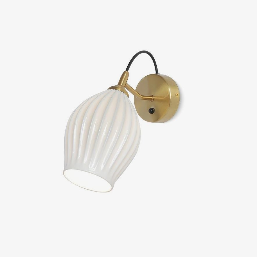 Crèmekleurige keramische geribbelde wandlamp HL498